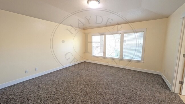 Building Photo - 4572 NW 175th Pl