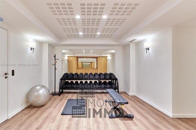 Building Photo - 11 Rue St