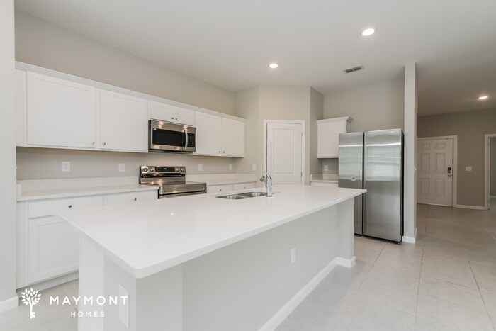 Building Photo - 2832 Granville Dr