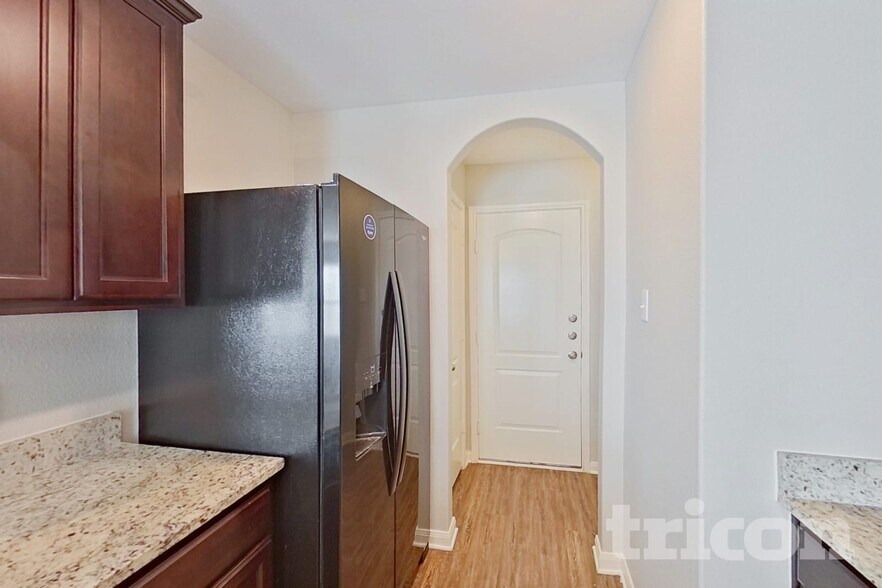 Building Photo - 4215 Calla Dr