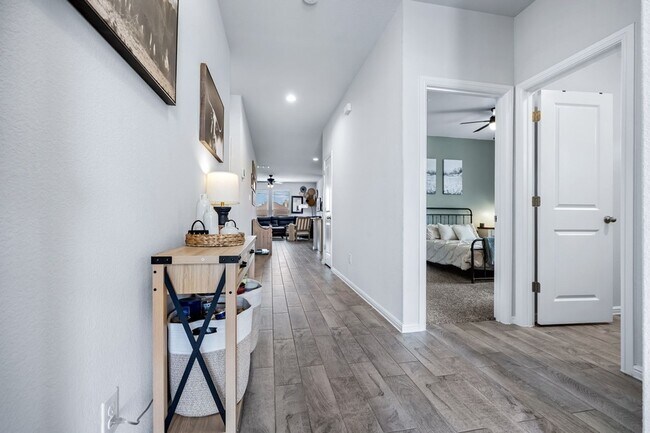 Building Photo - 5208 Petal Mdws Dr