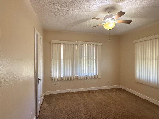 Building Photo - 3610 Dartmouth Ave N