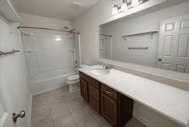 Building Photo - 360 Honey Tree Wy