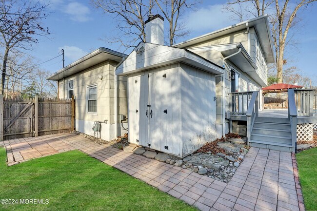 Building Photo - 22 Brookside Ct