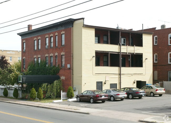 Building Photo - The Franklin
