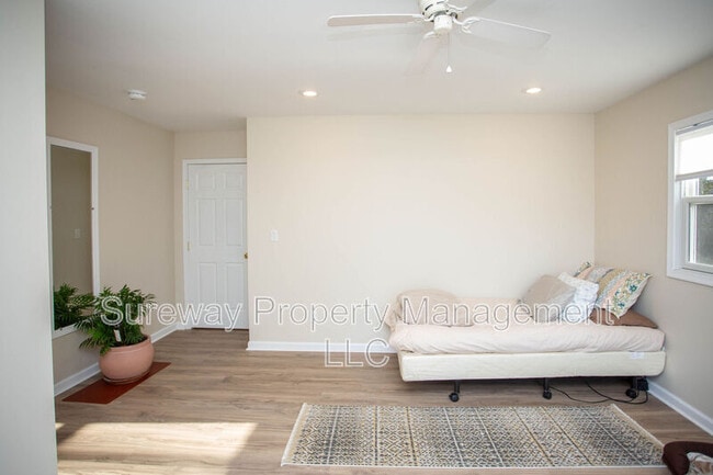 Building Photo - 90 Clubhouse Rd