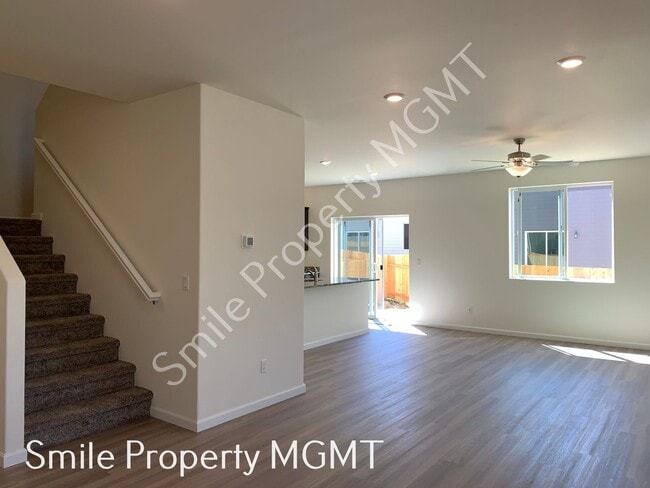 Building Photo - A nice house with 5 beds rooms and 2.5 baths.