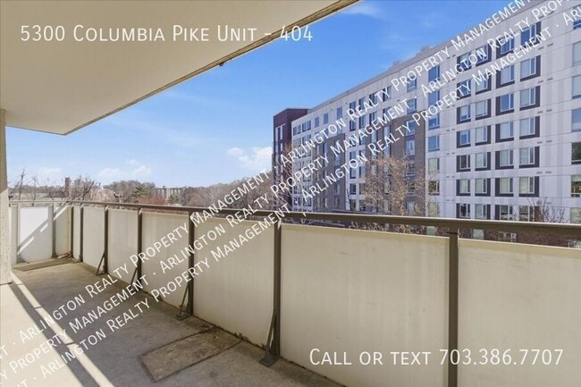 Building Photo - 5300 Columbia Pike