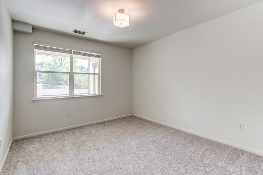 Building Photo - 4658 Copeland Cir