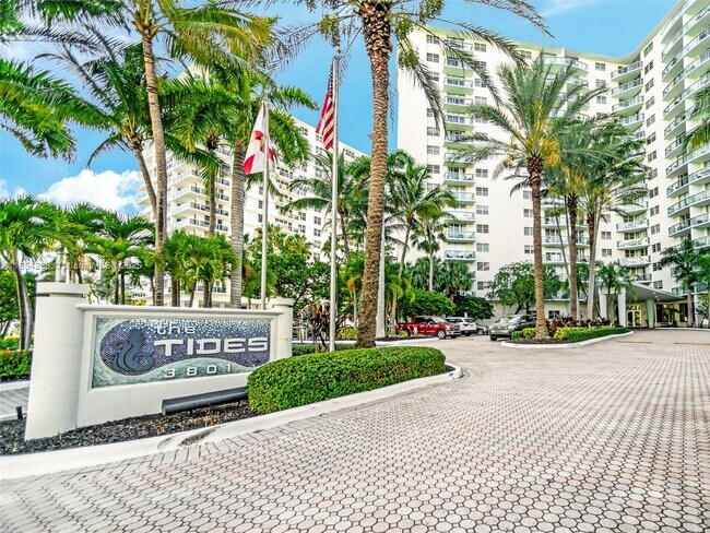 Building Photo - 3901 S Ocean Dr