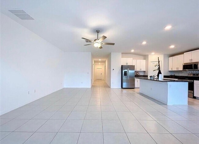 Building Photo - 6557 Bar S Bar Trl