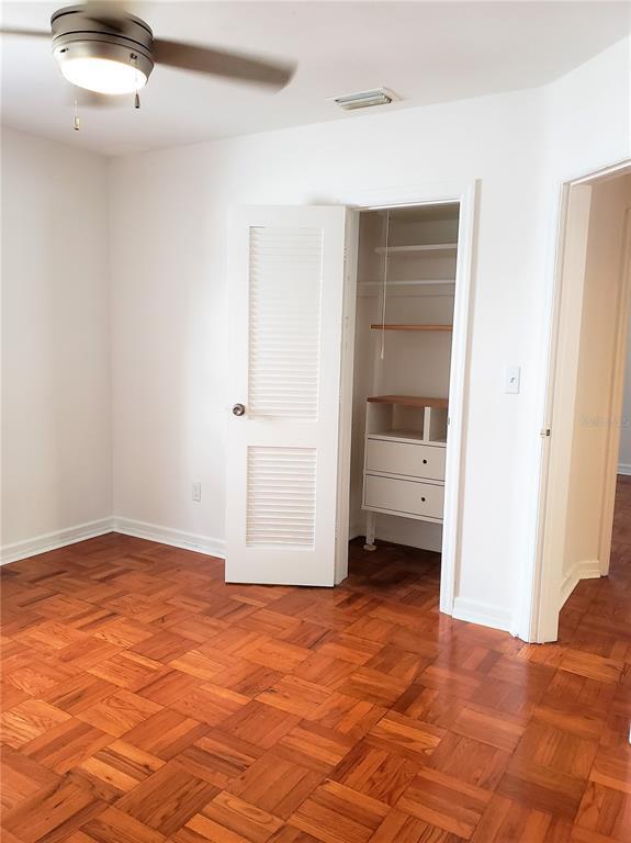 Building Photo - 707 S Lois Ave