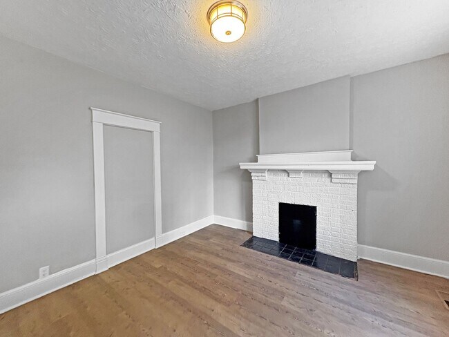 Building Photo - 3425 Carolina Ave