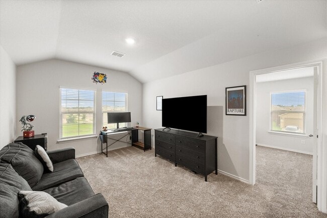 Building Photo - 105 Greengate Dr