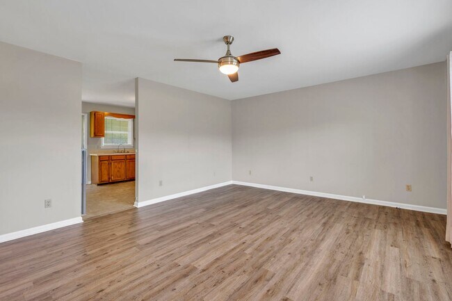 Building Photo - 7863 NC-163