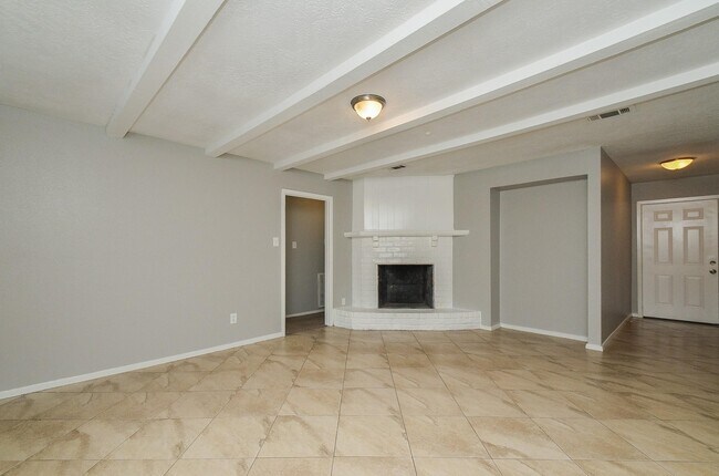 Building Photo - 4522 Donalbain Dr