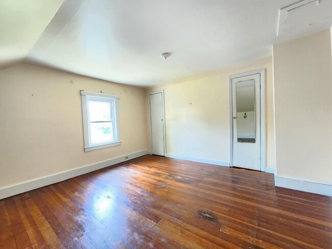 Building Photo - 71 14th St