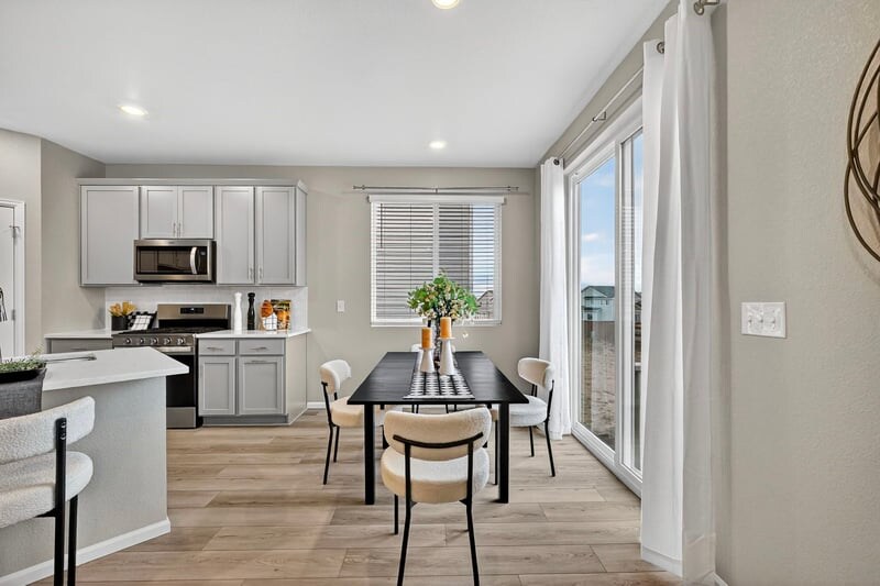 Building Photo - 13375 Valley Peak Dr