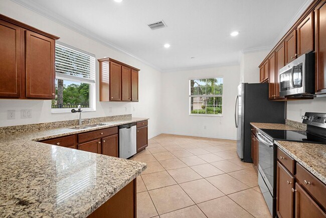 Building Photo - Beautiful Home in Alva 3 bedrooms 2 baths ...