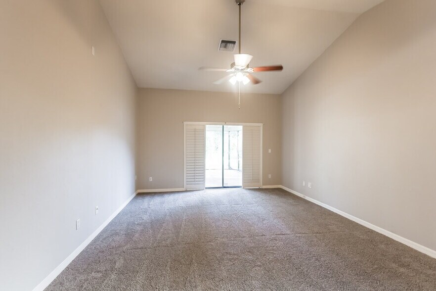 Building Photo - 1937 Princess Ct