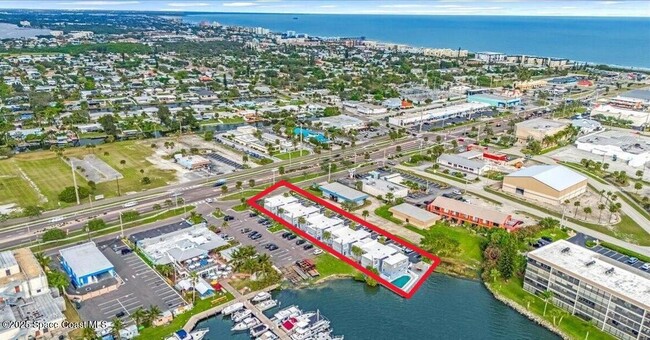 Building Photo - 390 W Cocoa Beach Causeway