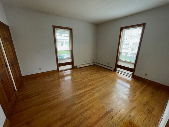 Building Photo - 21 Court St