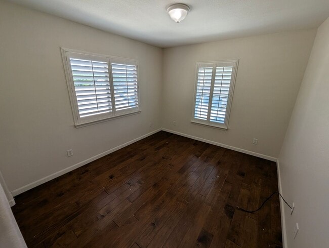 Building Photo - 3/2.5 House Available Now in Mossdale Landing