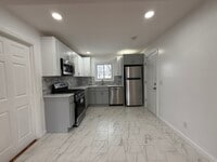 Building Photo - 23 Lamont Rd