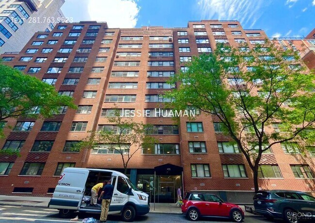 Primary Photo - 405 E 56th St