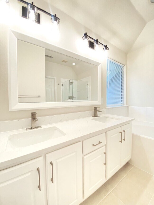 Building Photo - 54 Alderon Woods Pl