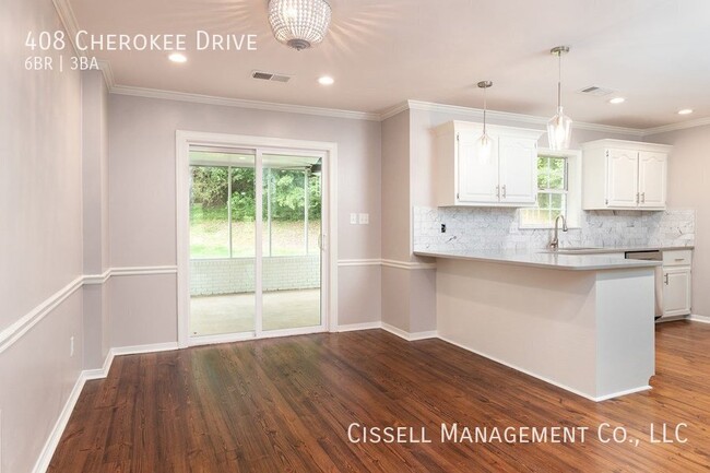 Building Photo - 408 Cherokee Dr