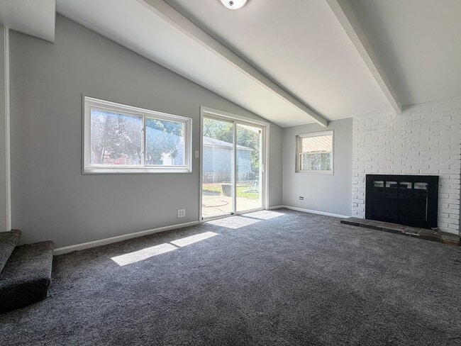 Building Photo - 622 N Garfield St