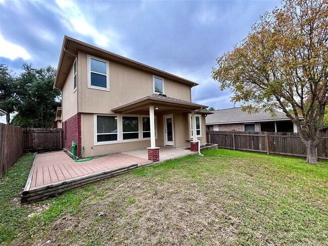 Building Photo - 1104 Doras Dr
