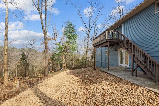 Building Photo - 39 Salen Ln