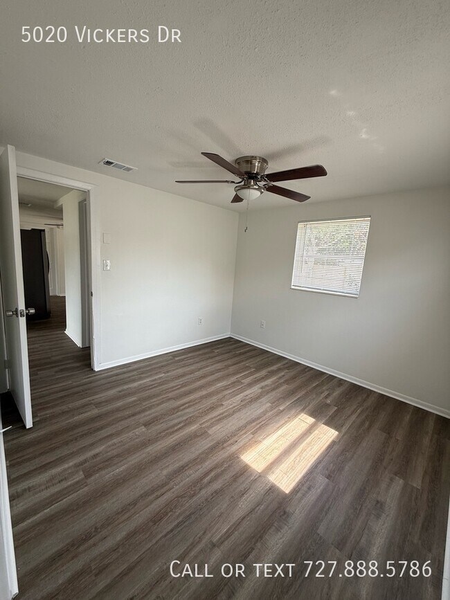 Building Photo - 5020 Vickers Dr