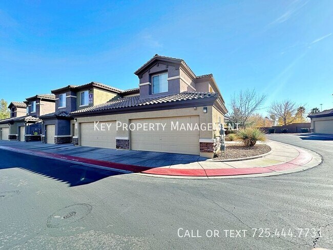 Primary Photo - 3 BEDROOM 2 BATH 2 CAR GARAGE CONDO IN GAT...