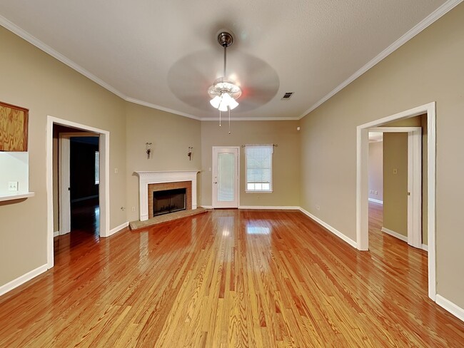 Building Photo - 2966 Woodland Ash Cove