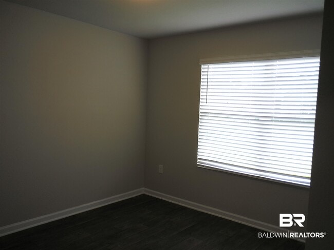 Building Photo - 224 Fulham Ln