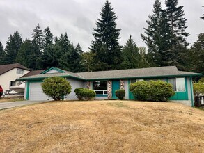 Building Photo - 13617 SE Fairwood Blvd