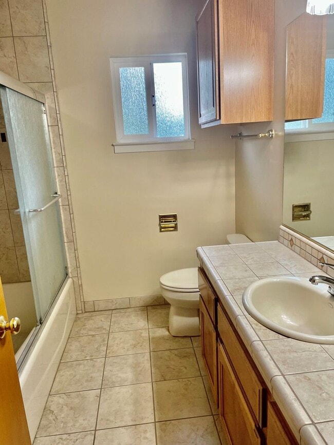 Building Photo - Just reduced!