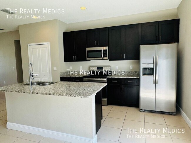 Building Photo - 1417 Swan Ct