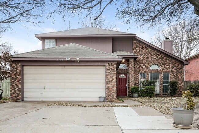 Building Photo - 1156 Highland Station Dr