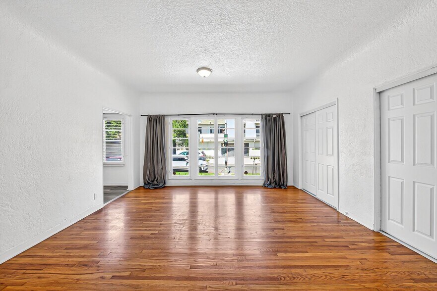 Building Photo - 1503 S Shenandoah St