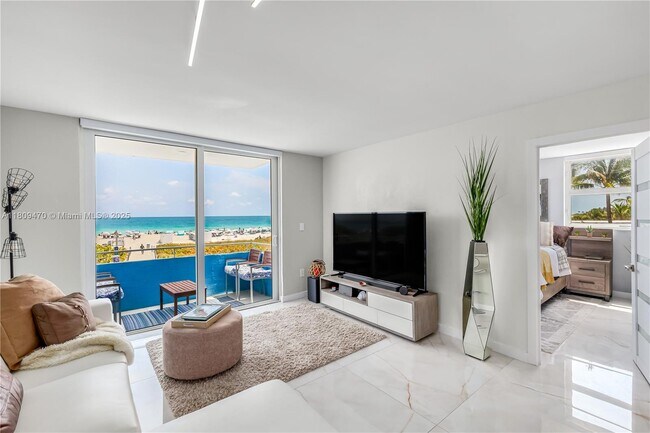 Building Photo - 465 Ocean Dr