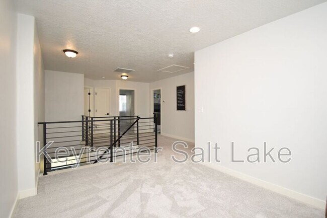 Building Photo - 2964 S 2500 W St