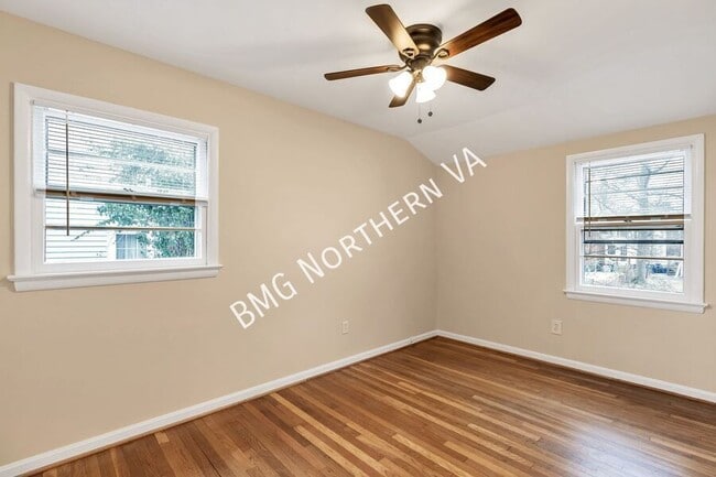 Building Photo - 5722 4th St S
