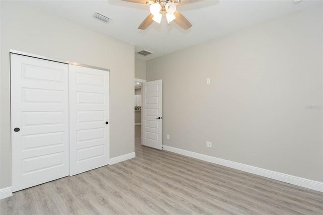 Building Photo - 218 W Jean St