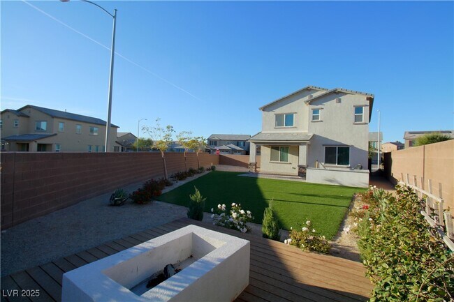 Building Photo - 7002 Calvert Cliffs St