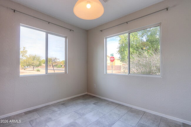Building Photo - 27976 N Gold Ln