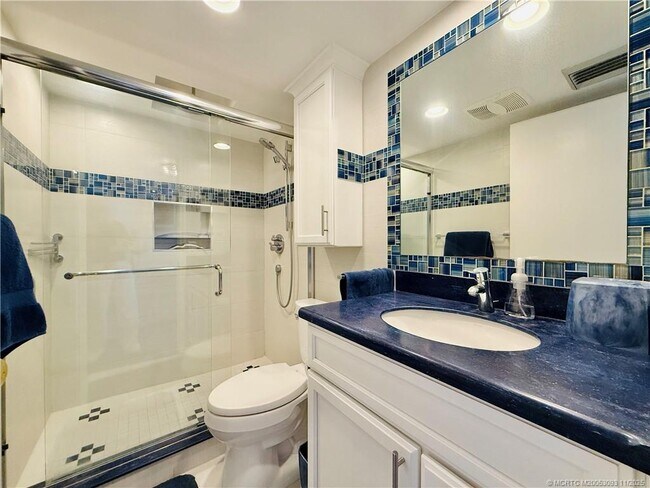 Building Photo - 9500 S Ocean Dr